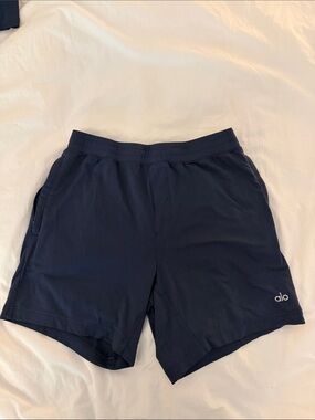 ALO Yoga Men’s Navy Athletic Shorts